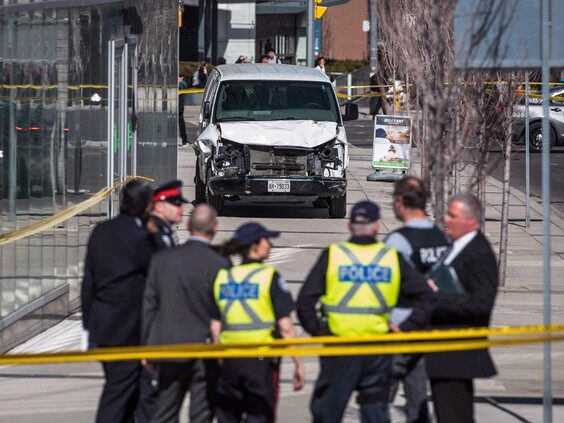 Click to enlarge Toronto Police after Van attack 2018