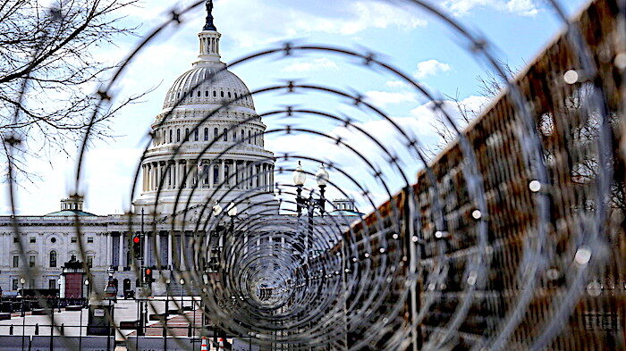 Razor wire Capitol