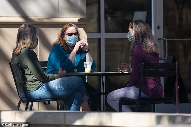 Click to enlarge Austin Starbucks customers