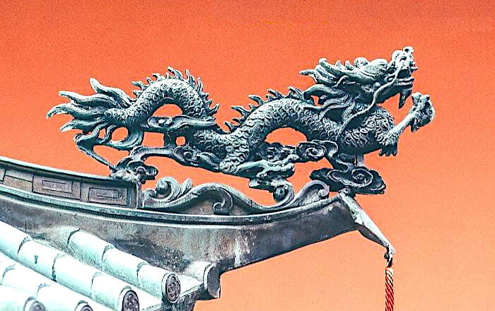 Click to enlarge rooftop dragon