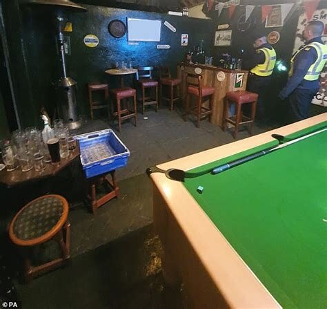 Click to enlarge ireland pub lockdown