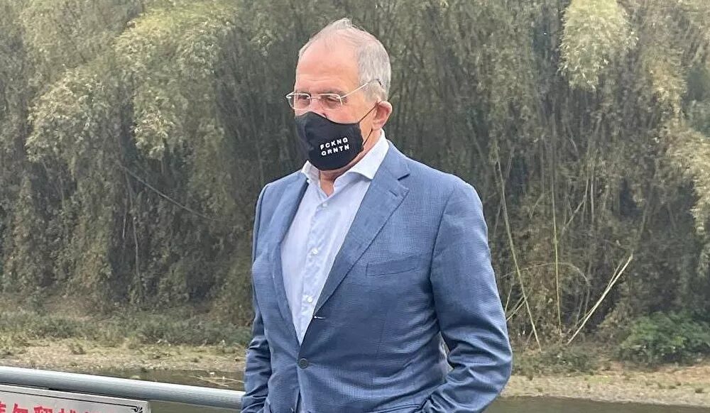 Click to enlarge lavrov cheeky mask