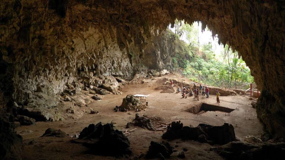 Click to enlarge Hobbit Cave