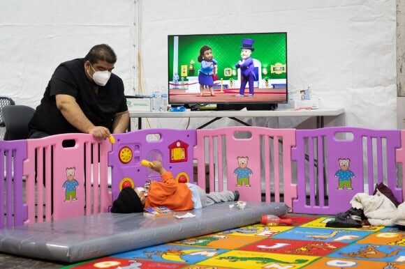 children migrants texas holding facilities