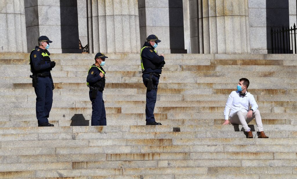 covid police lockdown