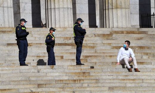 covid police lockdown