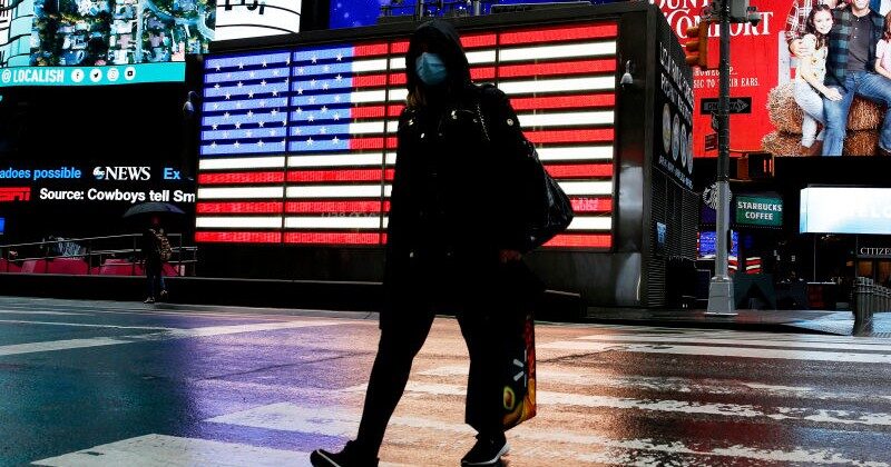 mask pedestrian american flag