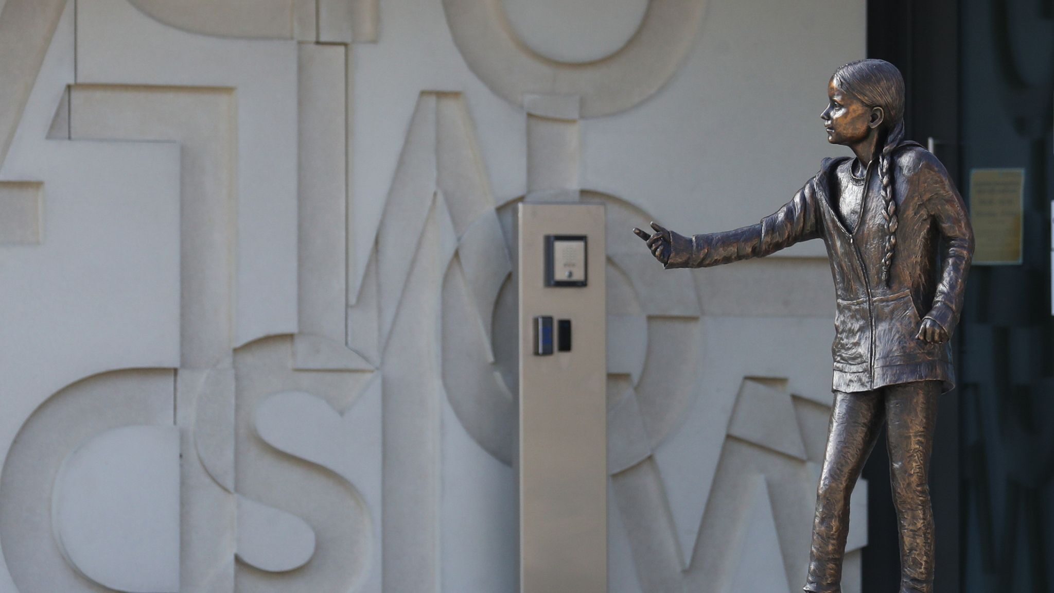 Click to enlarge greta thunberg statue