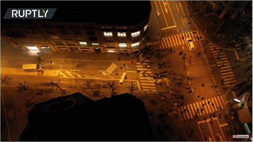 Click to enlarge riot st gallen covid lockdow police