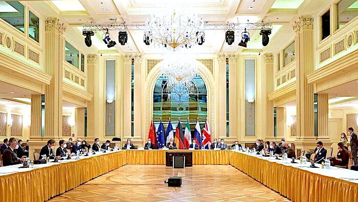 Click to enlarge Diplomats in Vienna