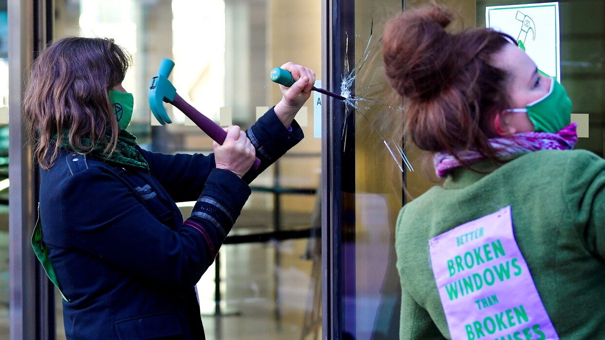 extinction rebellion barclays