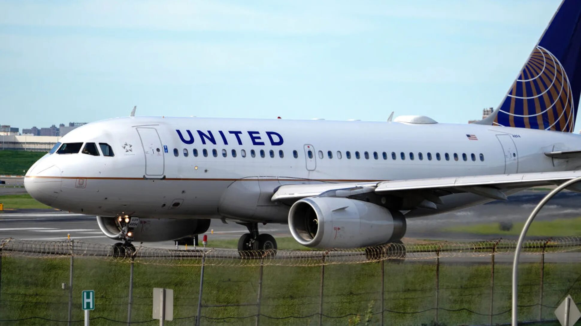 Click to enlarge united airlines