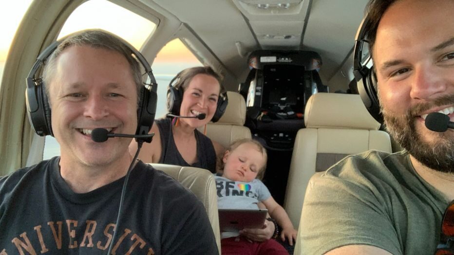 Click to enlarge pilot flies family child facemask southwest airlines
