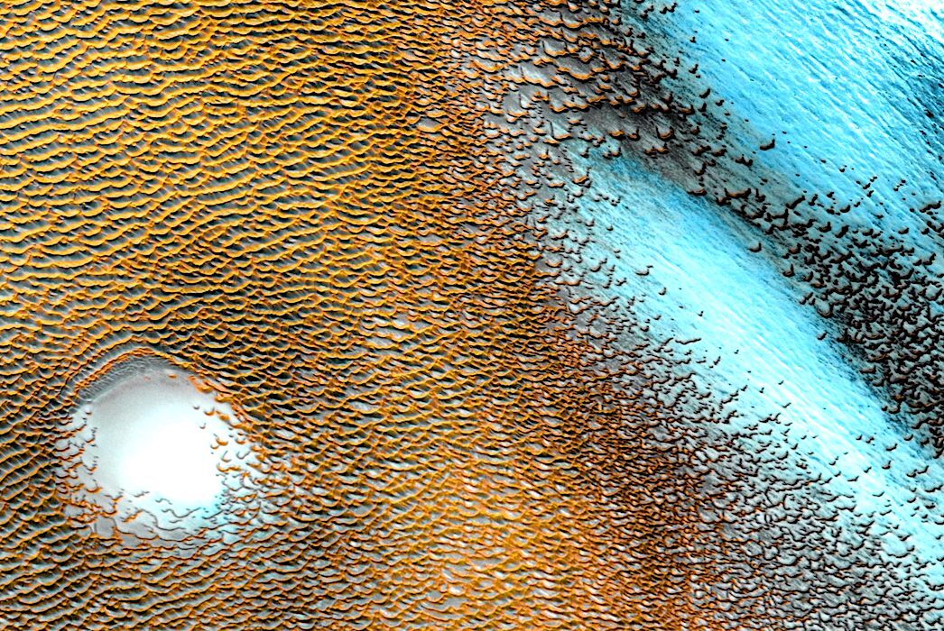 Mars surface dunes