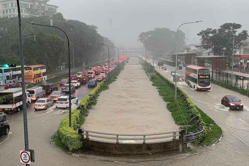 Click to enlarge Flash Floods in Singapore, 17 April 2021.
