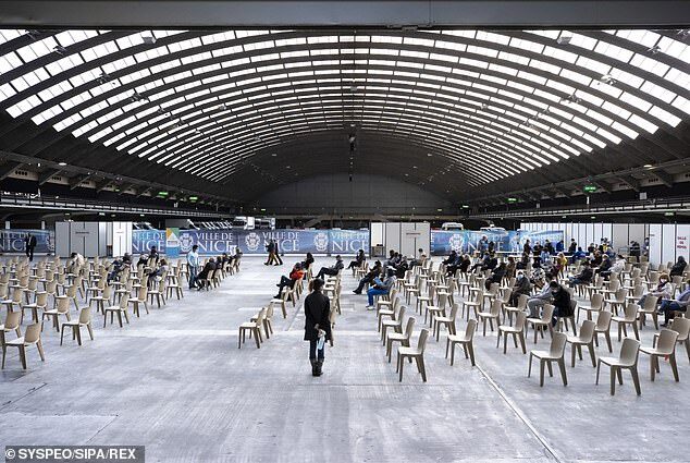 Click to enlarge Palais des Expositions vaccination Center