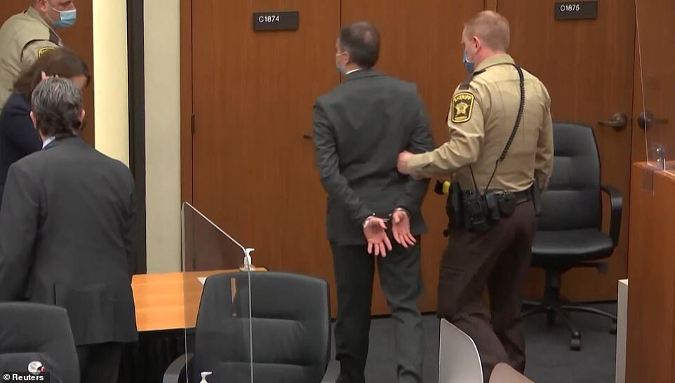 Click to enlarge derek chauvin trial