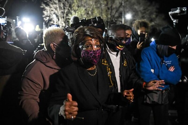 Click to enlarge maxine waters minneapolis police escort anti police