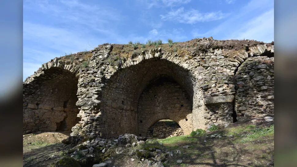 Click to enlarge gladiator arena