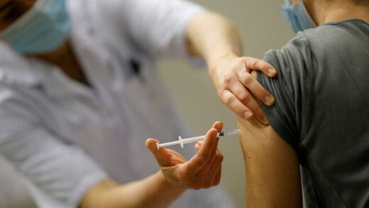 140 patients injected with saline instead of Pfizer vaccine 'by mistake' in France