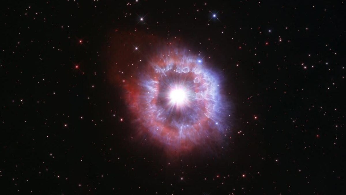 giant star hubble AG Carinae