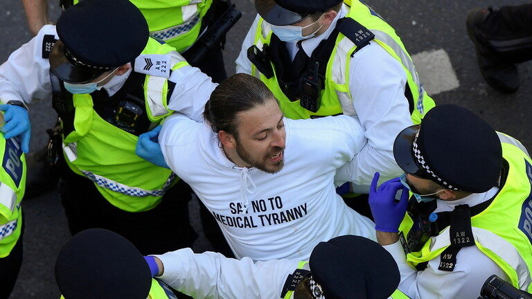 Click to enlarge uk lockdown