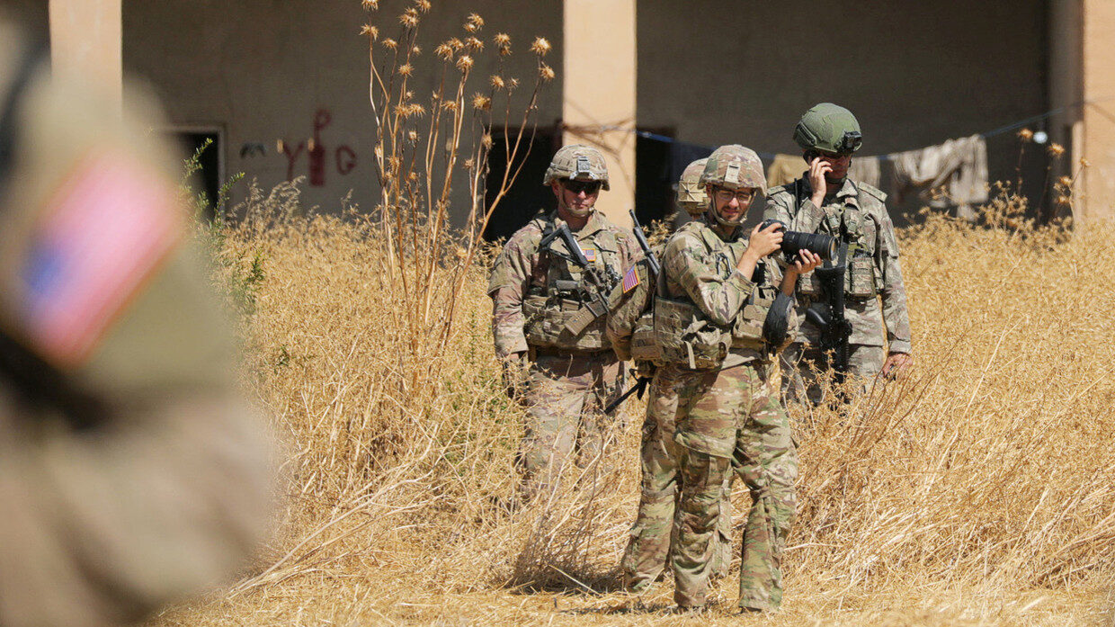 Turkish and American soldiers