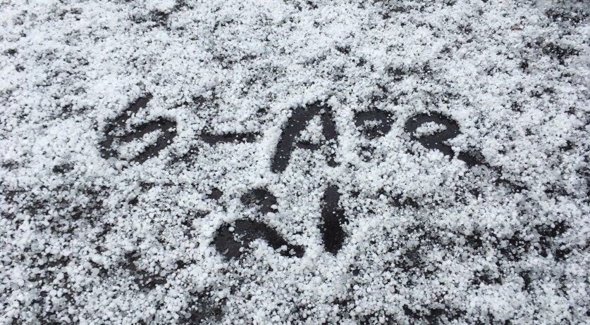 Click to enlarge A sign in snow in Amsterdam. 6 Apr 2020