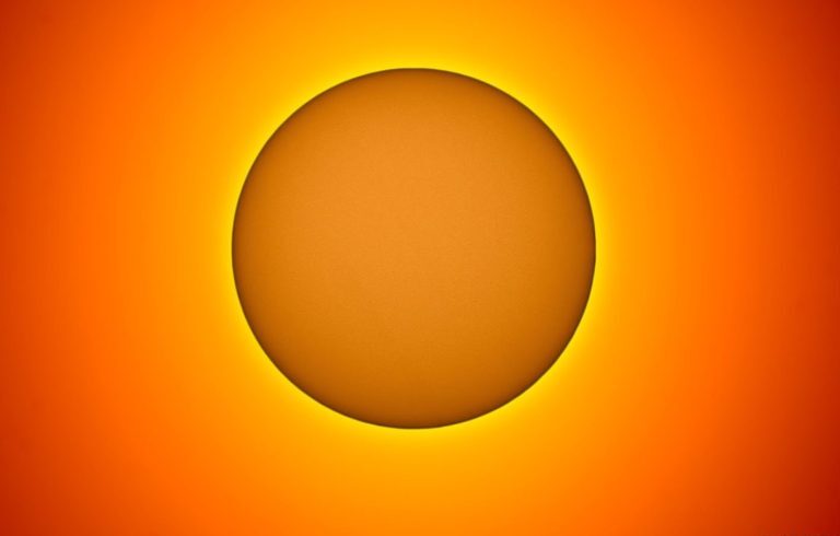 Click to enlarge May 3: the sun is once again blank–devoid of sunspots.