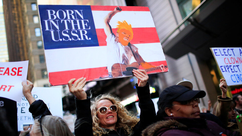 Click to enlarge Anti-Trump protest
