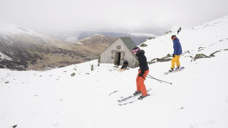 Skiing in UK in May