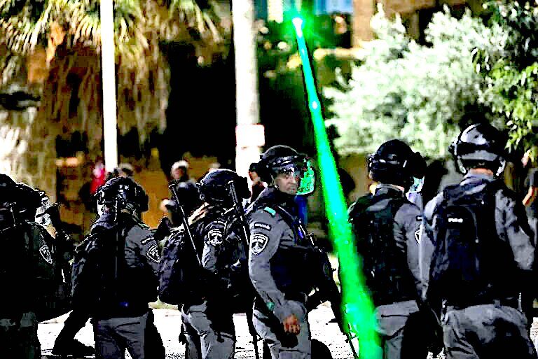 Click to enlarge Israeli police