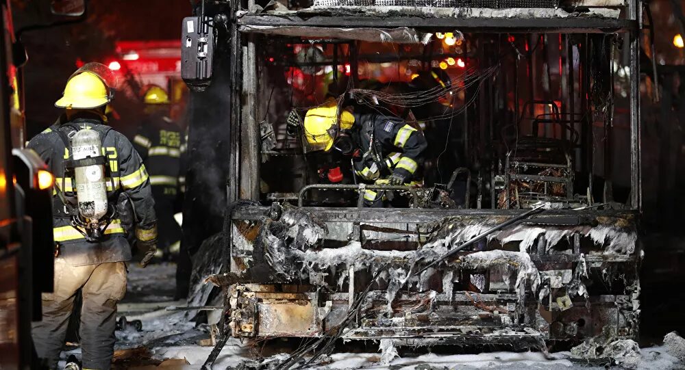 hamas hit bus rockets Holon