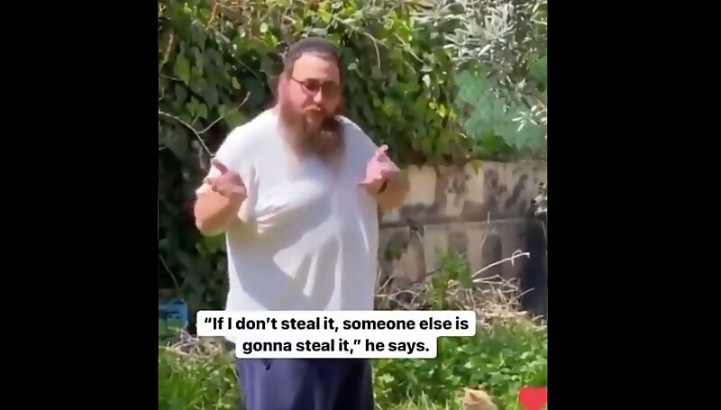 israeli settler steal house