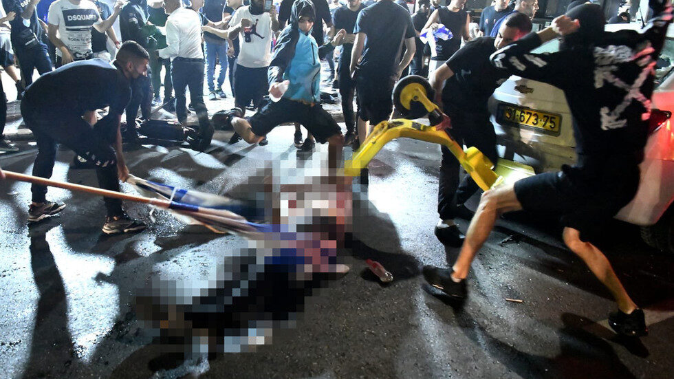 Israeli media blasted by public after state TV broadcasts 'lynching' of 'Arab' by Jewish mob