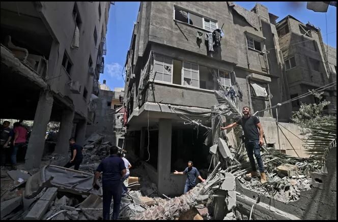 Click to enlarge Israel airstrike gaza