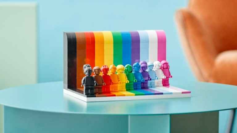 Click to enlarge gay legos