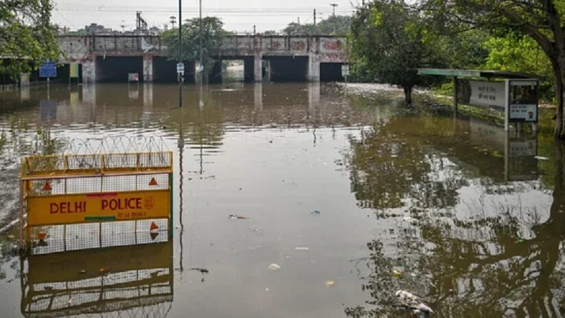 Click to enlarge Waterlogging at Prahladpur after a heavy rain spell, in New Delh
