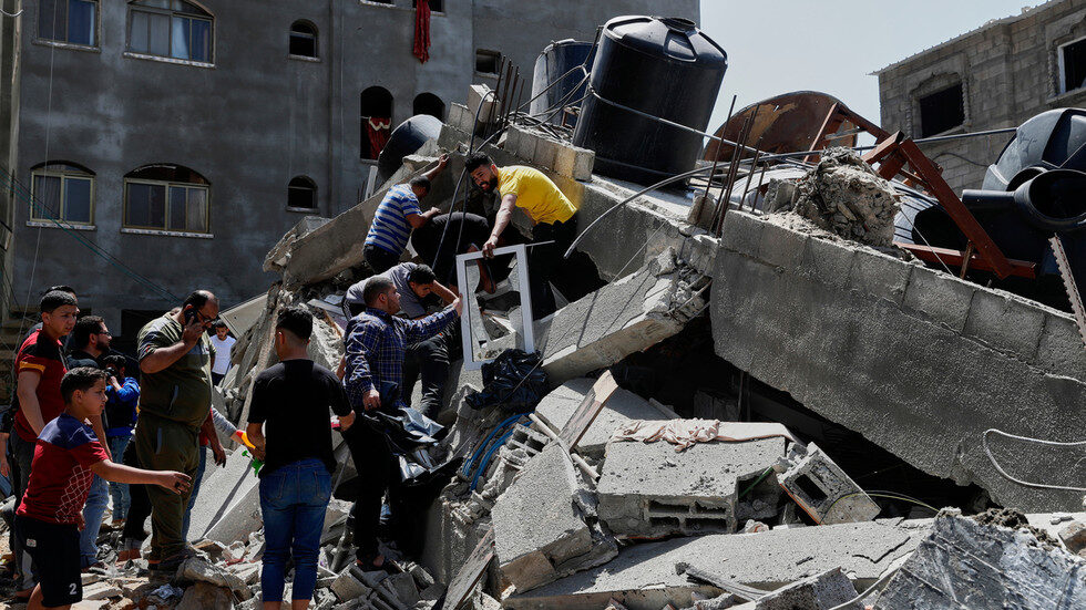 Click to enlarge house bombed Beit Lahiya, Gaza israel