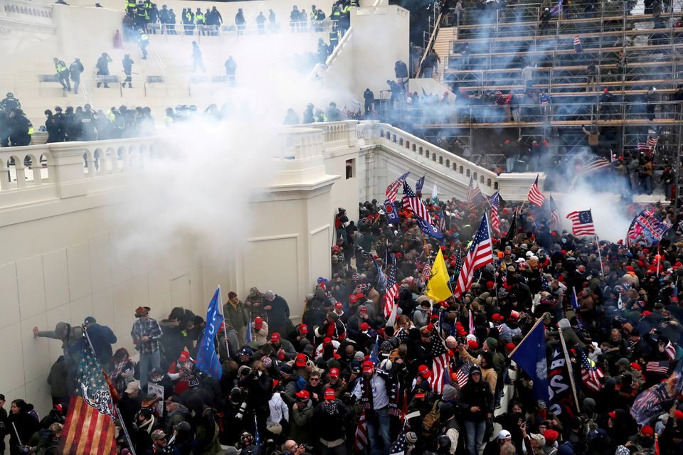 capitol riot police tear gas