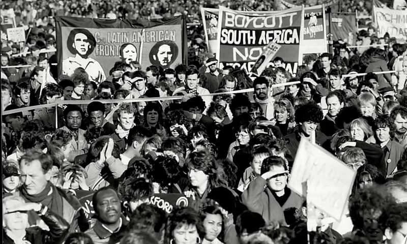 Click to enlarge south africa boycott protest britain