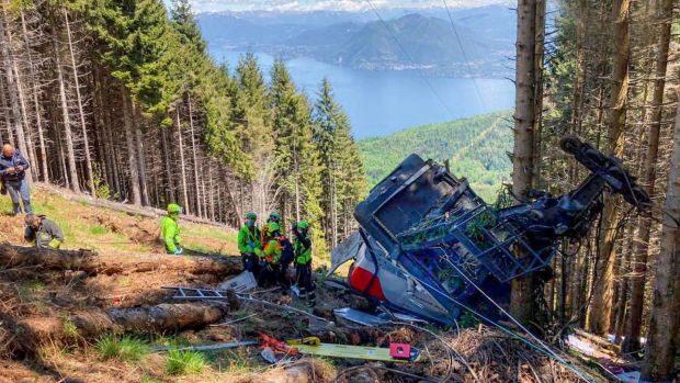 Thirteen people have been killed and two children seriously injured after a cable car fell on a mountain near Lake Maggiore in northern Italy.