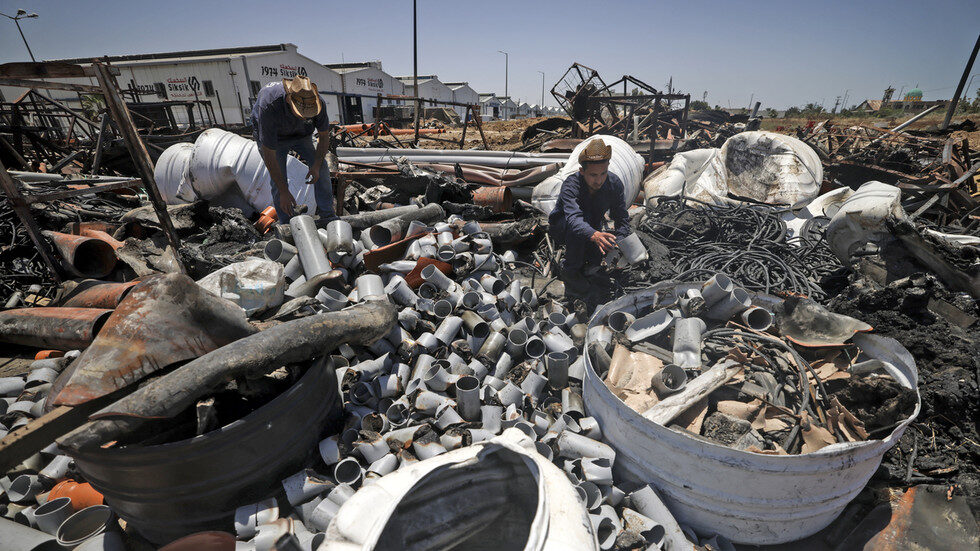 israel bomb factory gaza salvage