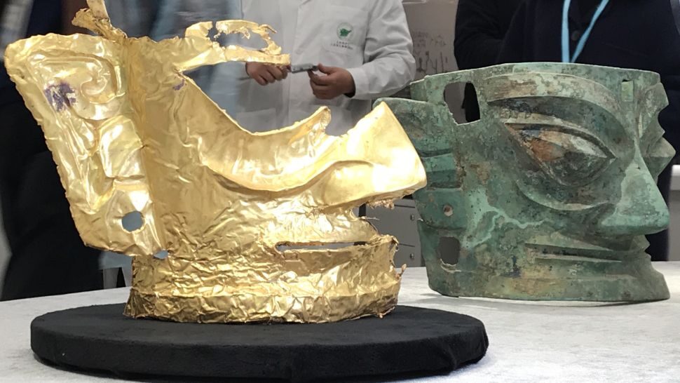Click to enlarge Gold Mask