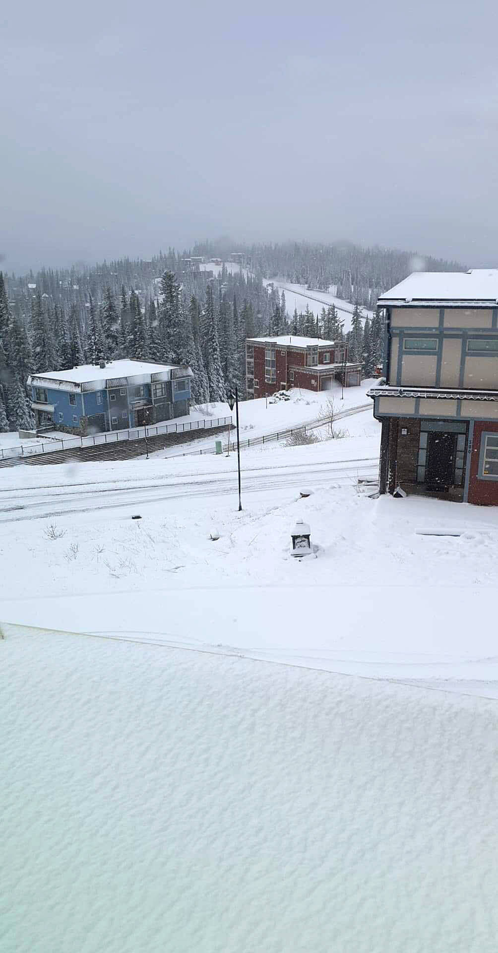Click to enlarge Snow blankets SilverStar Mountain Resort