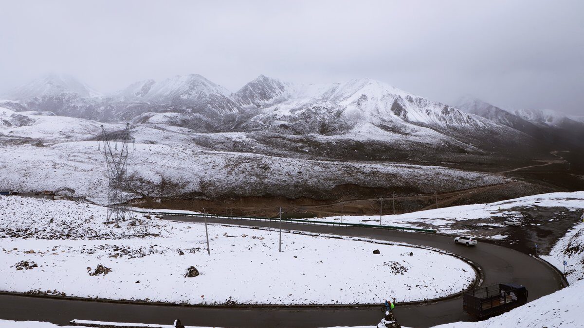Click to enlarge SNOW