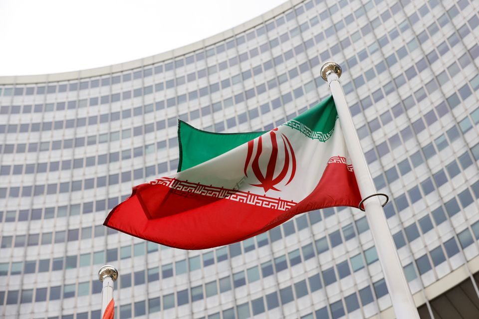 Click to enlarge iran flag