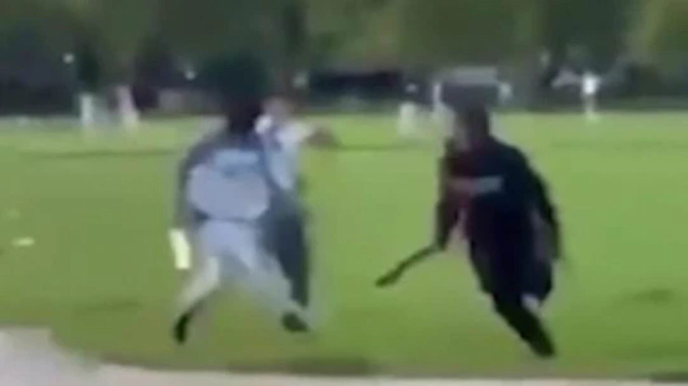knife-weilding gang attack uk