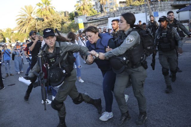 Click to enlarge al jazeera reporter arrested jerusalem