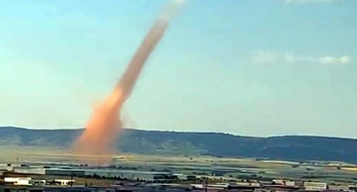 Spectacular Tornado On The A-23 In Caudé in Aragon